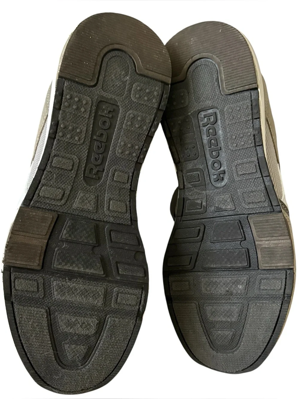 Men’s Reebok beige sneakers